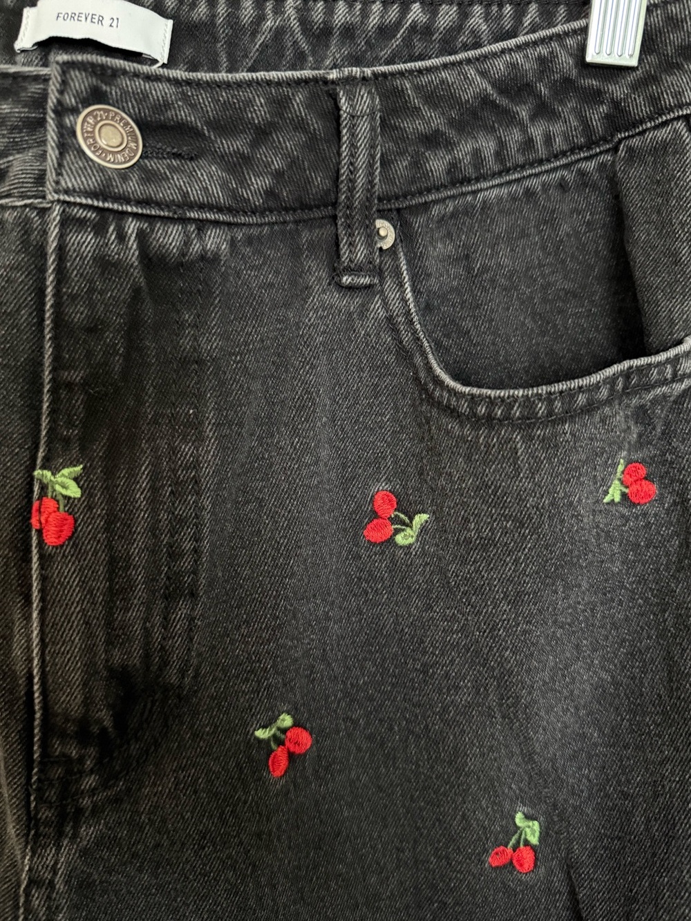 Forever 21 Black High-Rise Jeans with Red Cherry Embroidery — Size 30
